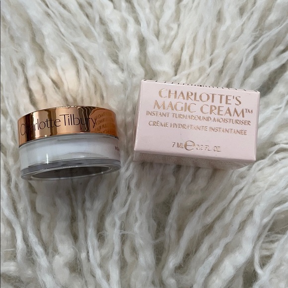 Charlotte Tilbury Magic Cream - Picture 2 of 12